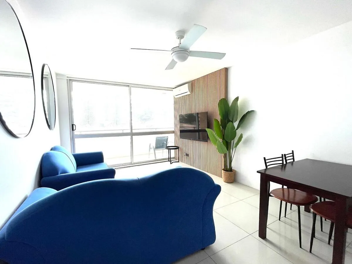 Surfers Sunrise Retreat Appartement Gold Coast